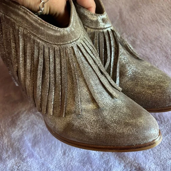 Ariat Unbrindled Layla metallic fringe western boots size 10 - Picture 11 of 15